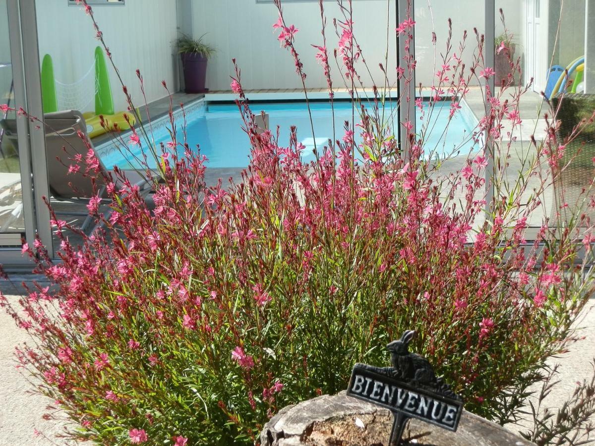 La Roulotte Du Domaine De Meigne Экстерьер фото
